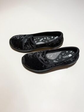 Black Velvet Slip-On Flats by BZEES - Casual Comfort
